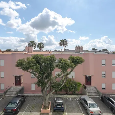 Hostwise - Bright & Family Flat In Paco De Arcos * Lisbon