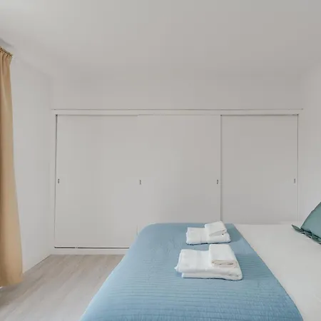 Bright & Family Flat In Paco De Arcos By Hostwise Apartment Lisbon